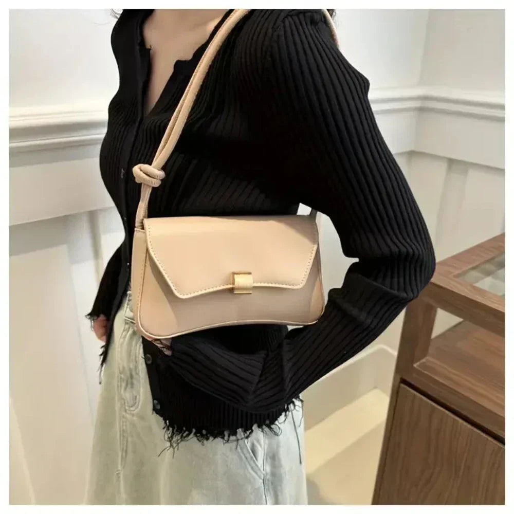 Daphne - Vintage bájos válltáska