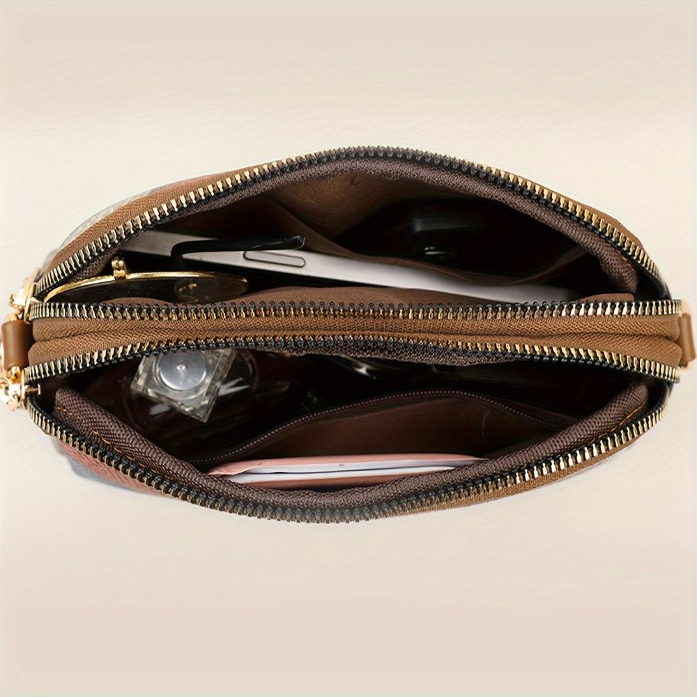 Clio - Mini Foltvarrásos Válltáska