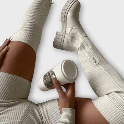 Lureva - Elegáns térdig érő csizma